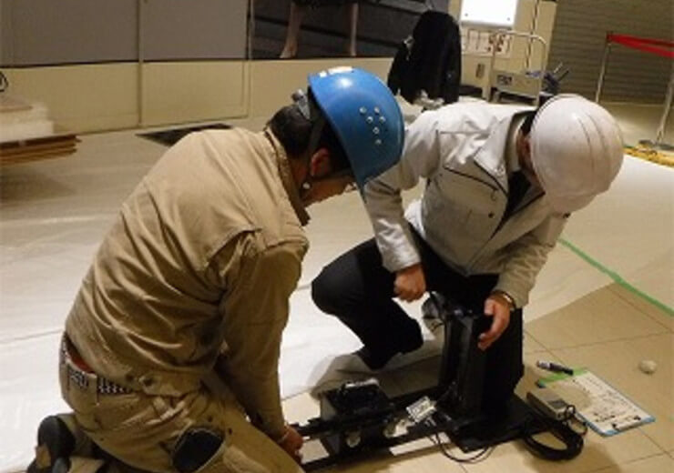 転倒事故発生時の現場保全と滑り抵抗係数(CSR)測定の実務手順